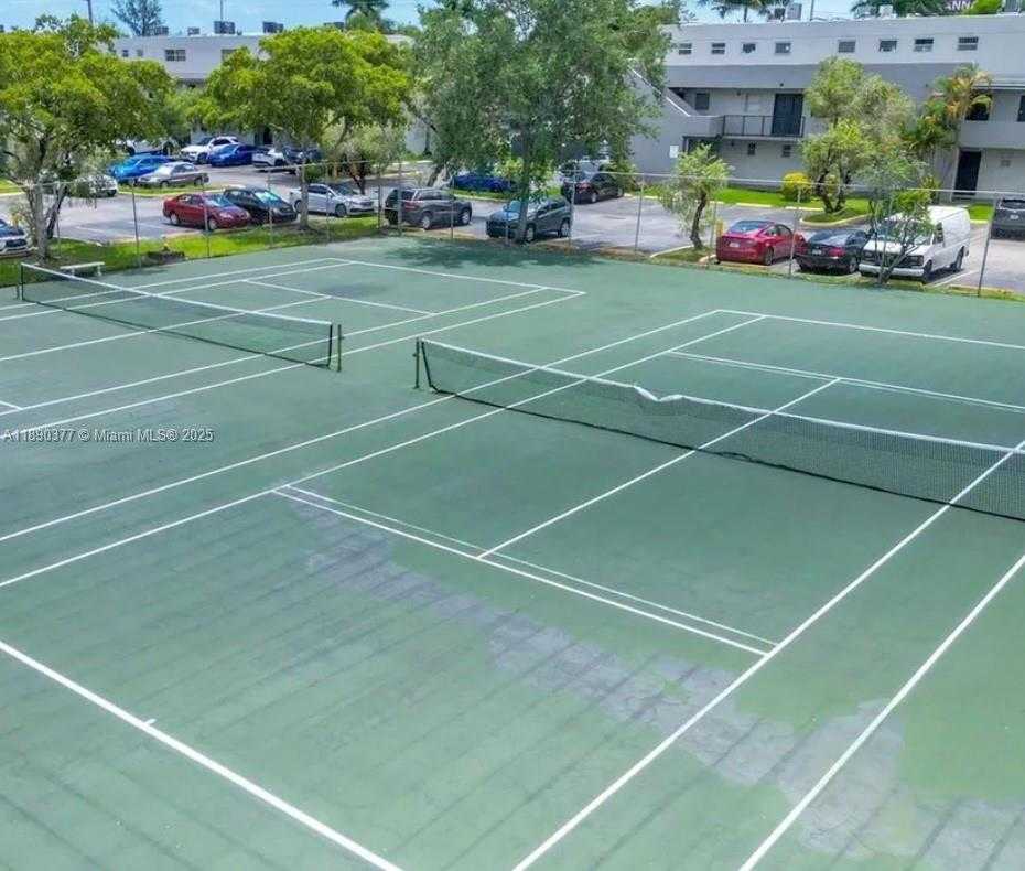 Small Image of 40 NORTH WEST 87TH AVE #D208, Miami Number 6
