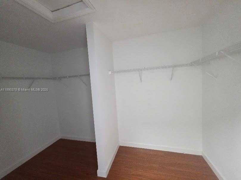 Small Image of 11525 NORTH WEST 71ST ST #11525, Doral Number 16