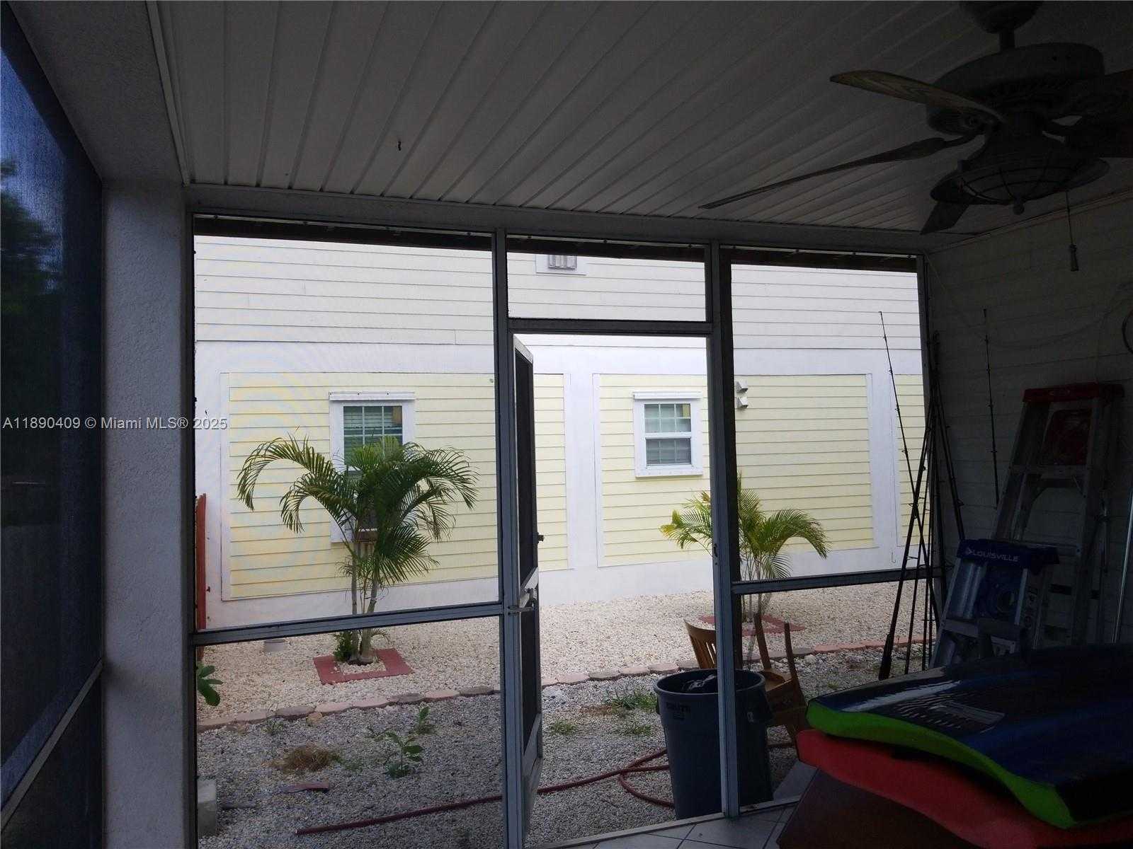 Small Image of 31043 AVENUE C, Big Pine Number 32