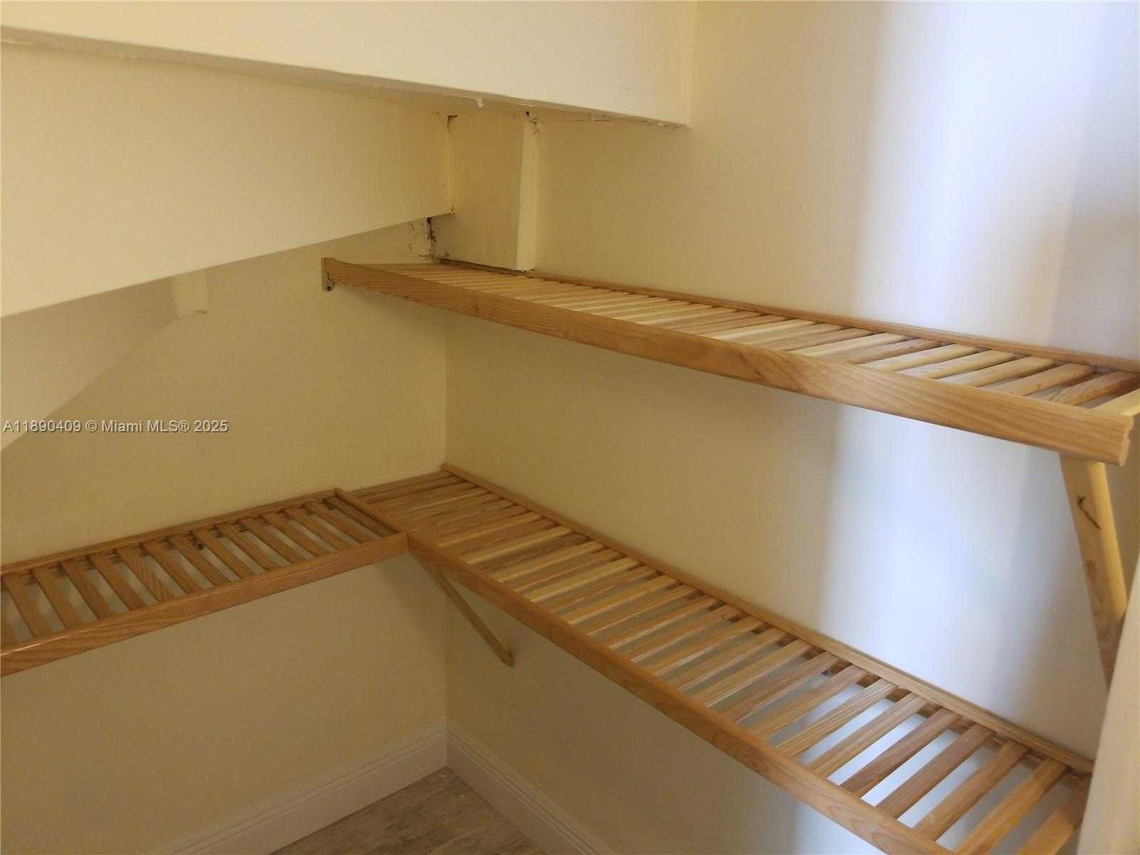 Small Image of 31043 AVENUE C, Big Pine Number 37