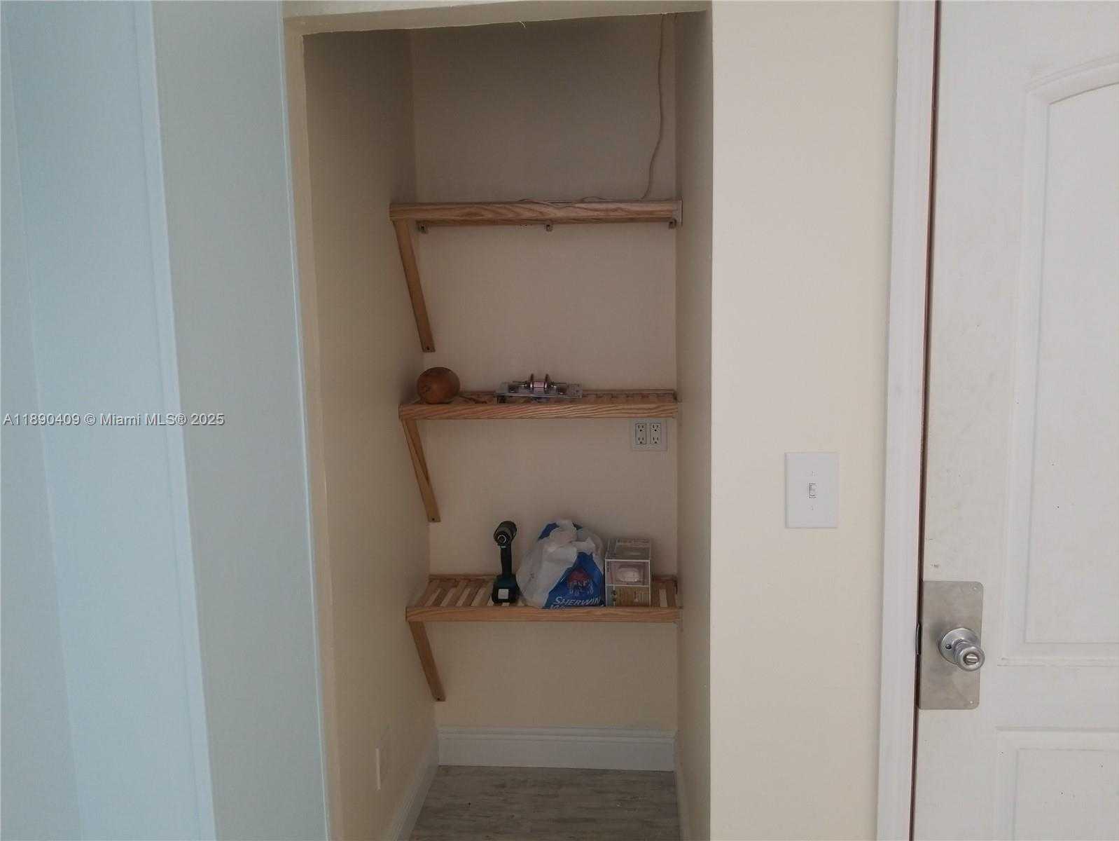 Small Image of 31043 AVENUE C, Big Pine Number 7