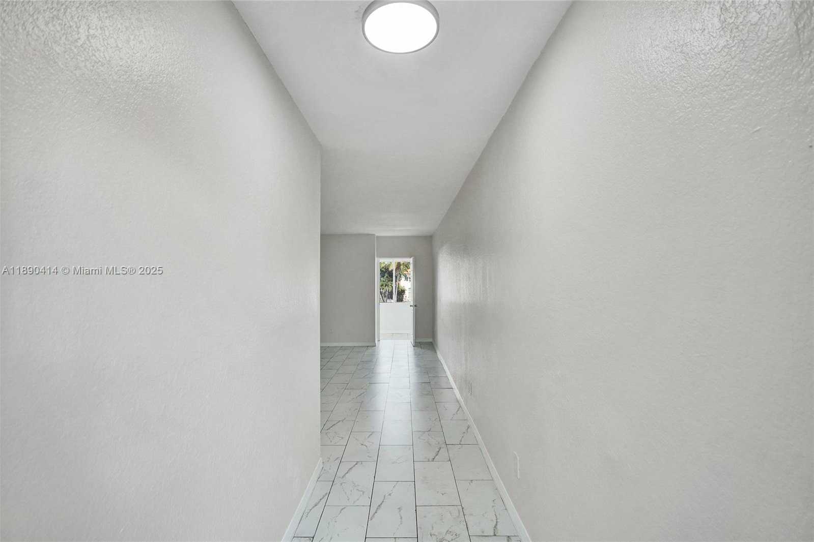 Small Image of 1945 CALAIS DR #9, Miami Beach Number 12