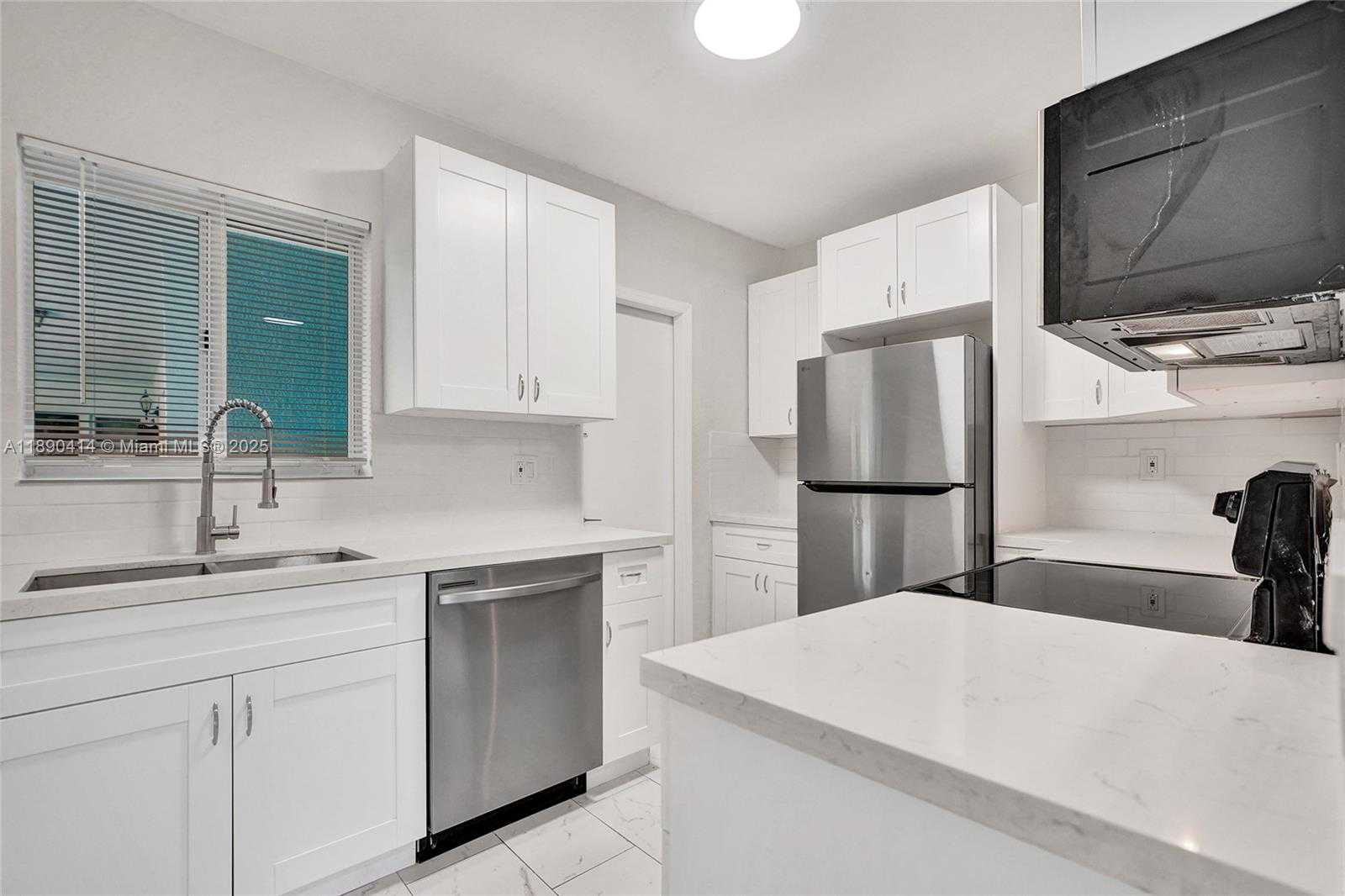 Small Image of 1945 CALAIS DR #9, Miami Beach Number 23
