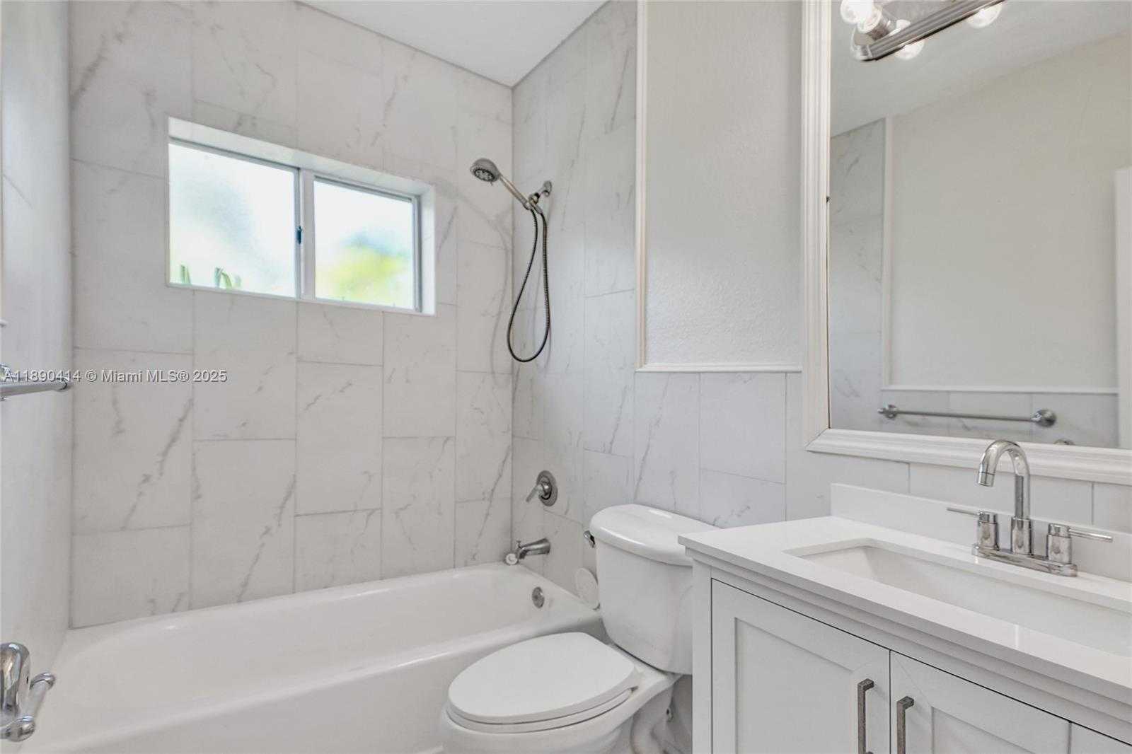 Small Image of 1945 CALAIS DR #9, Miami Beach Number 27