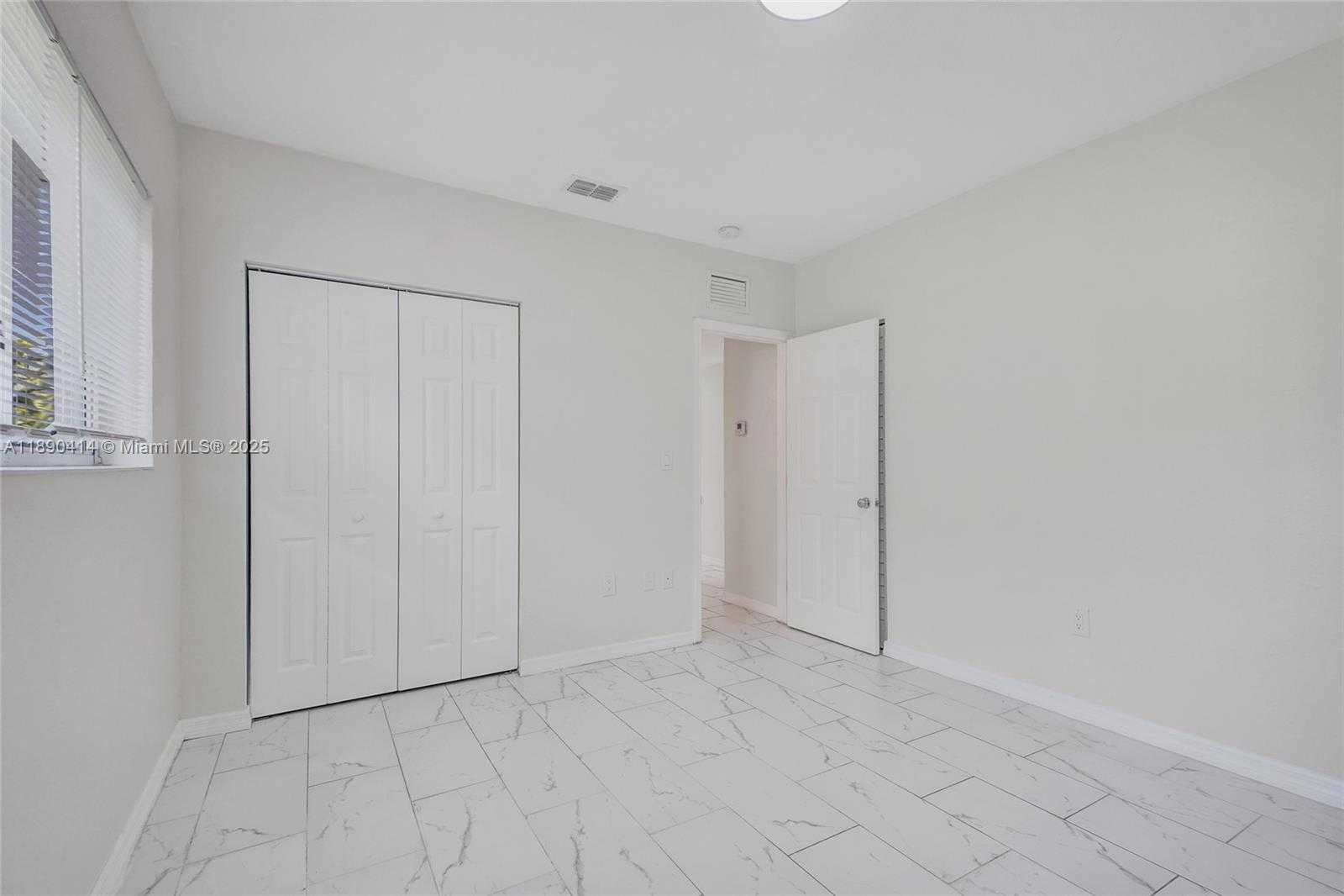 Small Image of 1945 CALAIS DR #9, Miami Beach Number 31