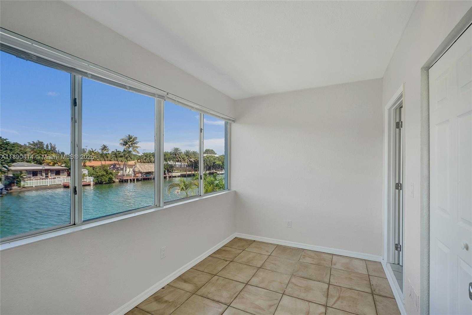 Small Image of 1945 CALAIS DR #9, Miami Beach Number 42