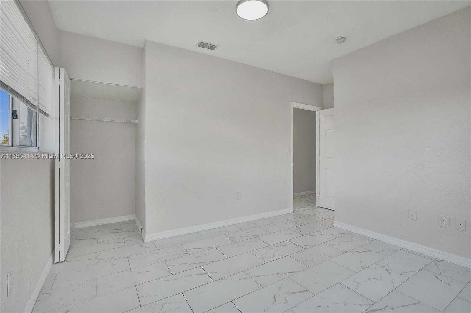 Small Image of 1945 CALAIS DR #9, Miami Beach Number 47