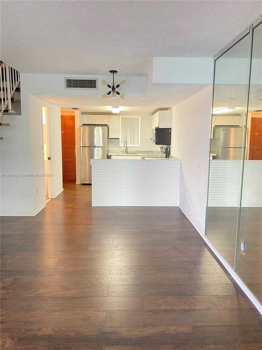 Small Image of 5650 WEST 26TH CT #207, Hialeah Number 3