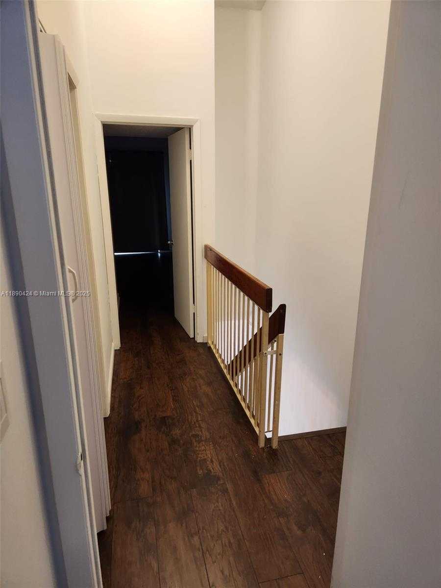 Small Image of 5650 WEST 26TH CT #207, Hialeah Number 7