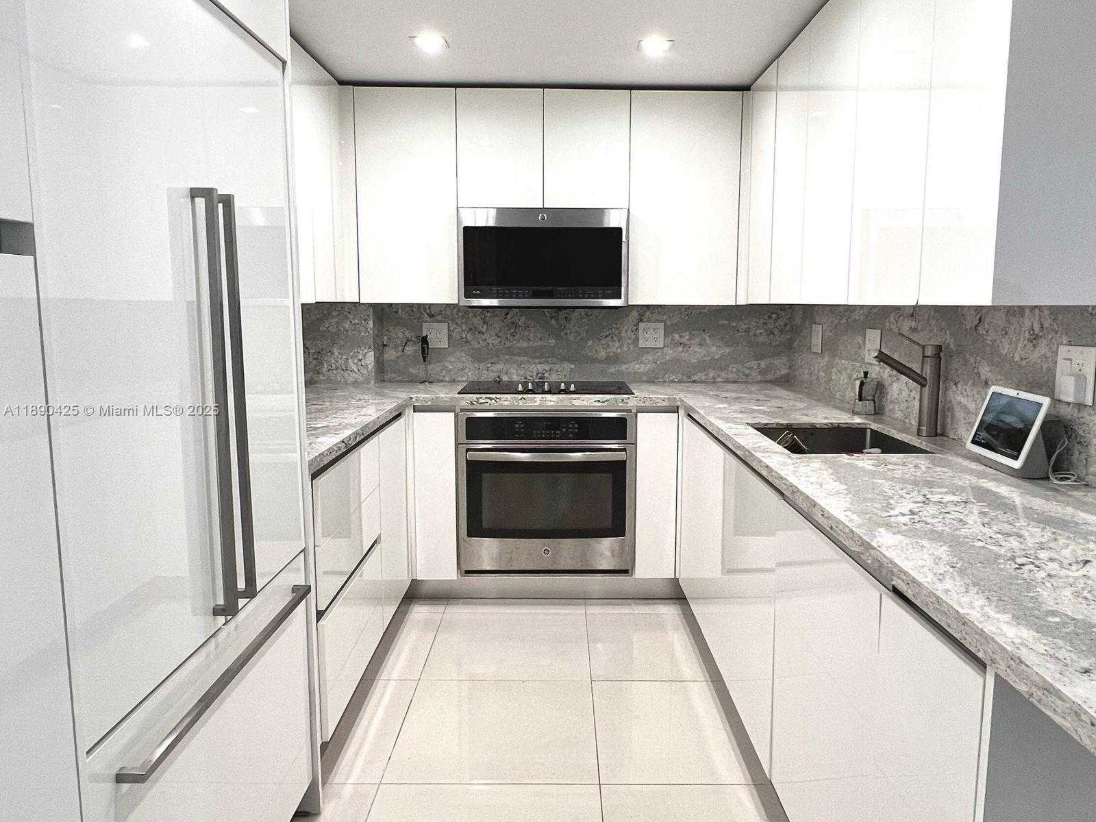 Small Image of 1965 SOUTH OCEAN DR #6C, Hallandale Beach Number 4