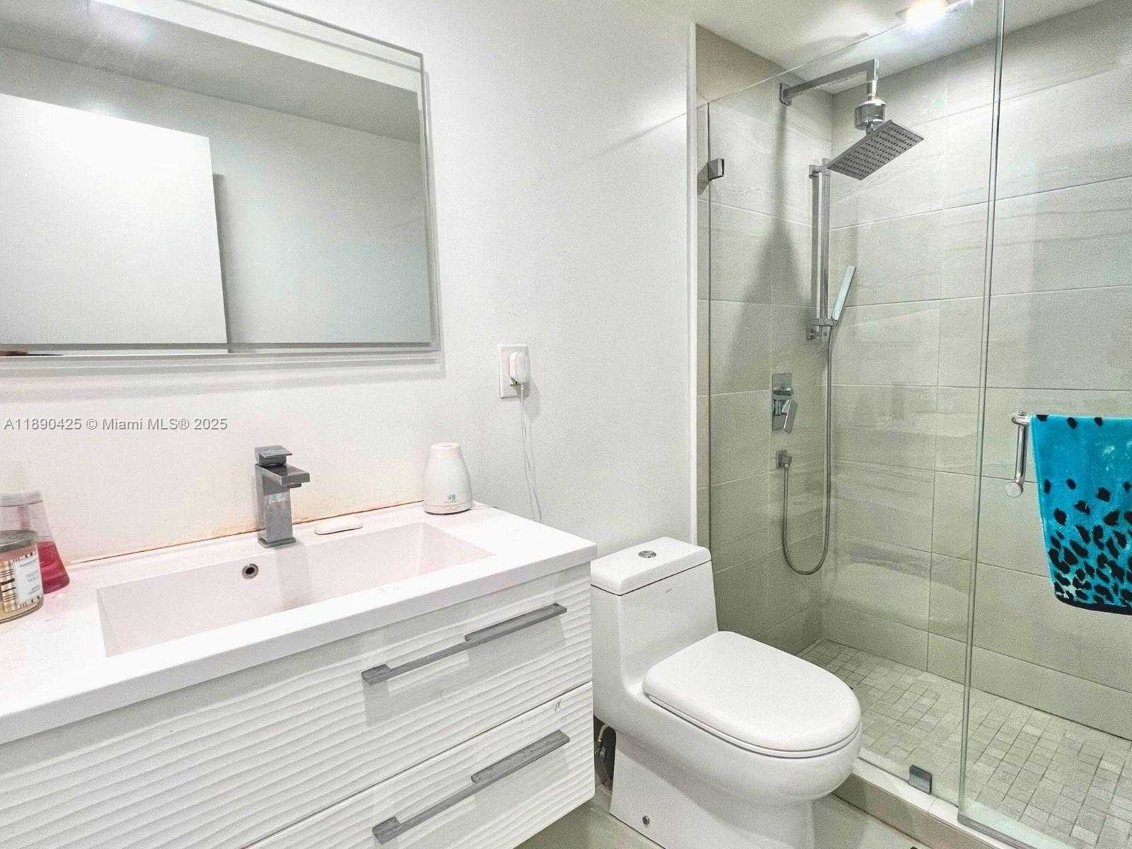 Small Image of 1965 SOUTH OCEAN DR #6C, Hallandale Beach Number 6