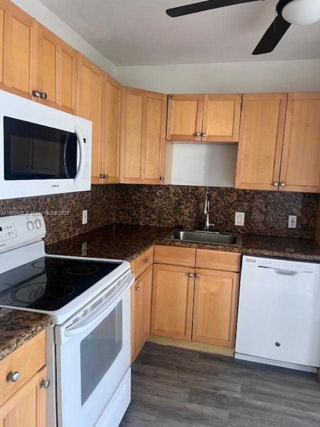Small Image of 3475 NORTH COUNTRY CLUB DR #204, Aventura Number 18