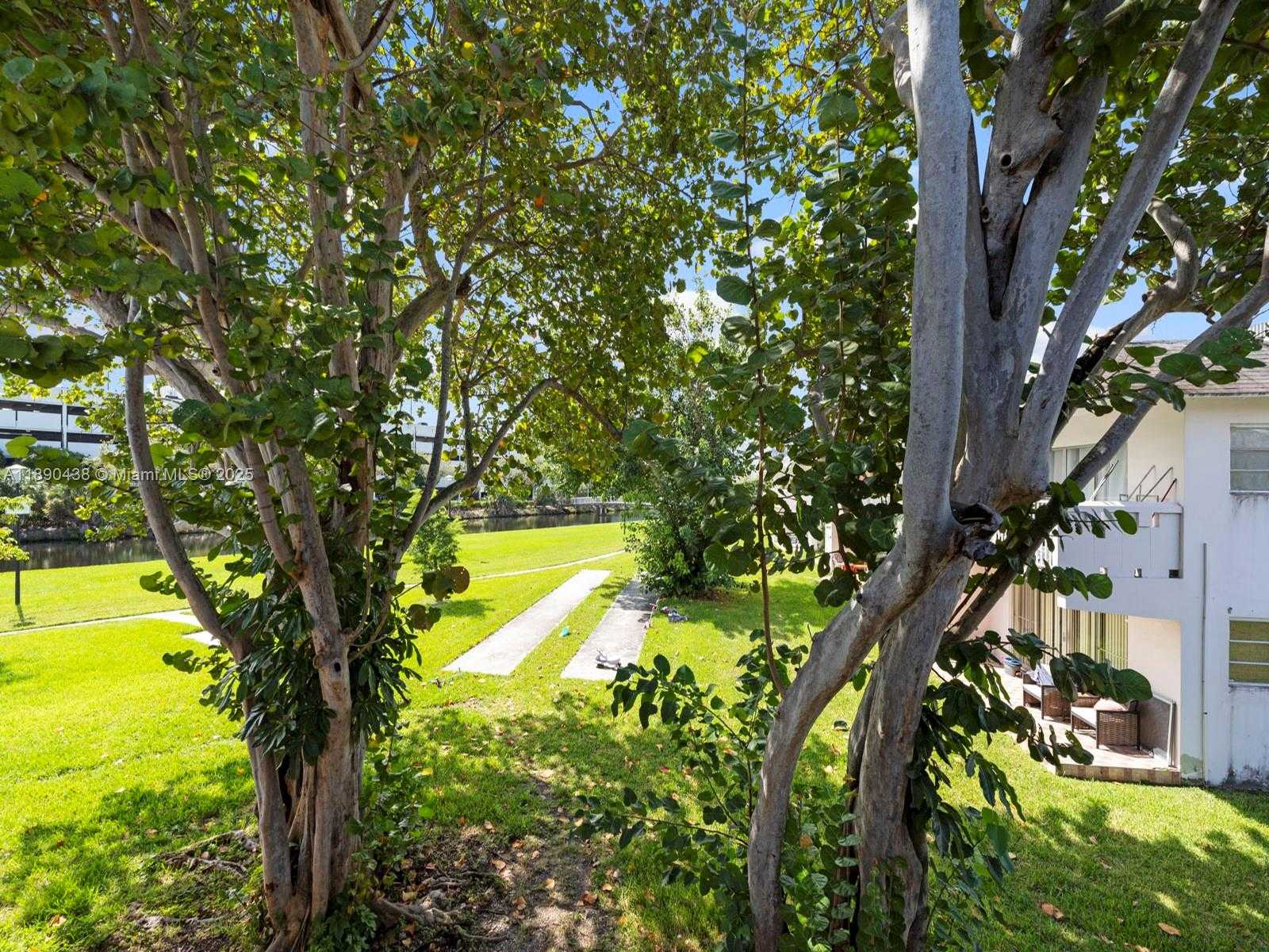 Small Image of 7348 SOUTH WEST 82ND ST #C219, Miami Number 21