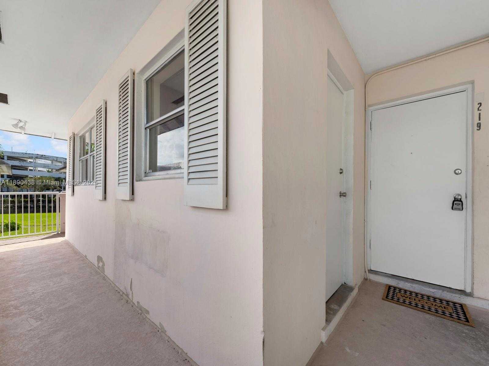 Small Image of 7348 SOUTH WEST 82ND ST #C219, Miami Number 23