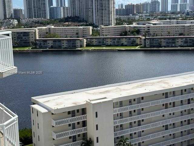 Small Image of 18021 BISCAYNE BLVD #1404, Aventura Number 15