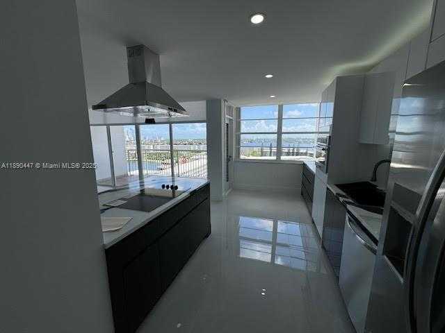 Small Image of 18021 BISCAYNE BLVD #1404, Aventura Number 35
