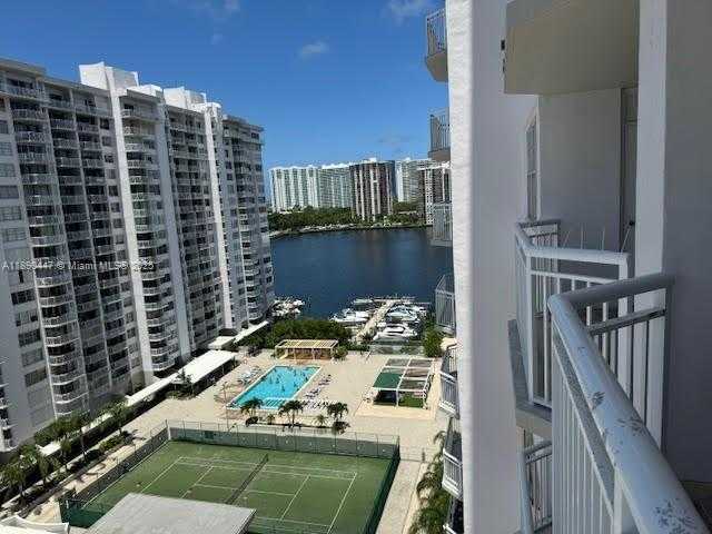 Small Image of 18021 BISCAYNE BLVD #1404, Aventura Number 36