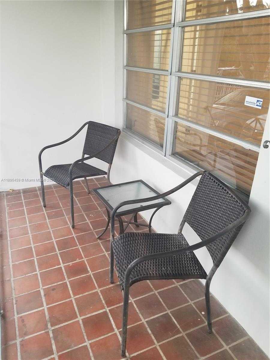 Small Image of 1415 SOUTH WEST 17TH TER #N/A, Miami Number 13