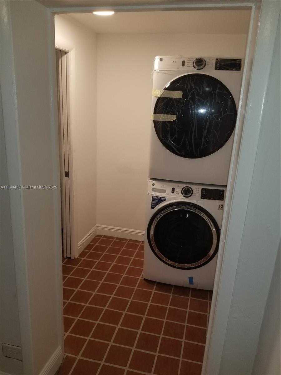 Small Image of 1415 SOUTH WEST 17TH TER #N/A, Miami Number 17