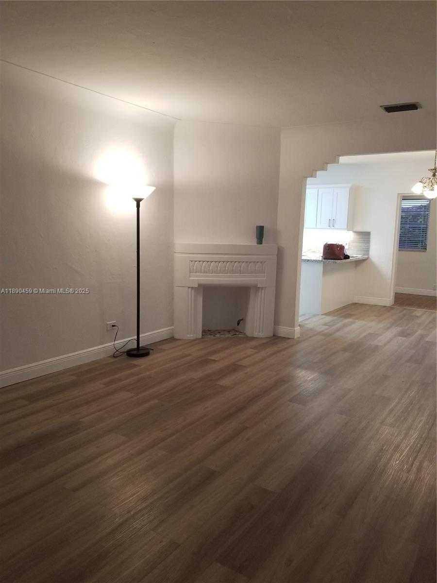 Small Image of 1415 SOUTH WEST 17TH TER #N/A, Miami Number 9