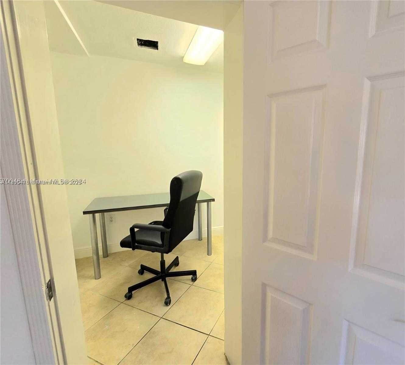 Small Image of 7600 SOUTH WEST 19TH TER, Miami Number 5
