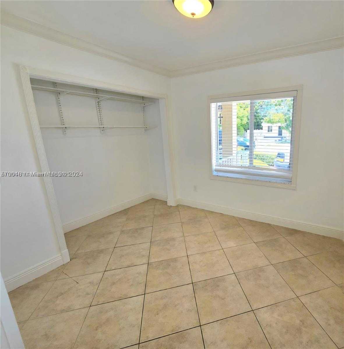 Small Image of 7600 SOUTH WEST 19TH TER, Miami Number 9