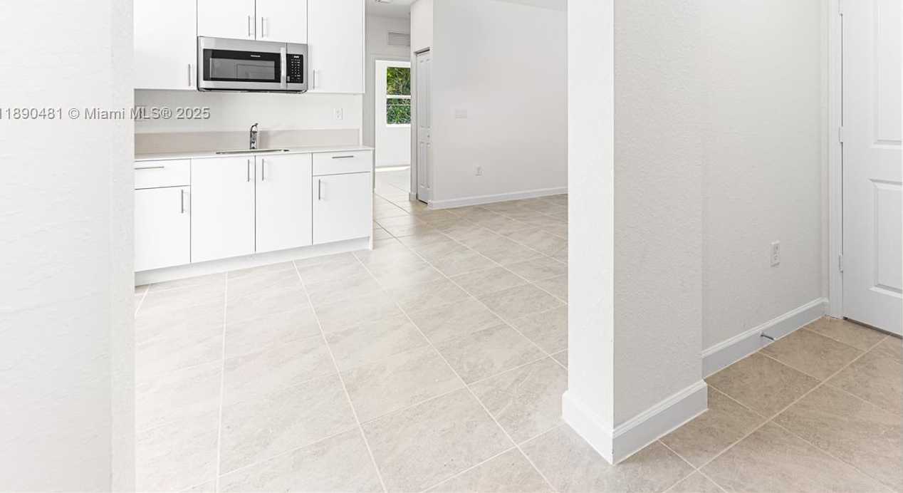 Small Image of 2232 SOUTH EAST 30TH ST #2, Homestead Number 2