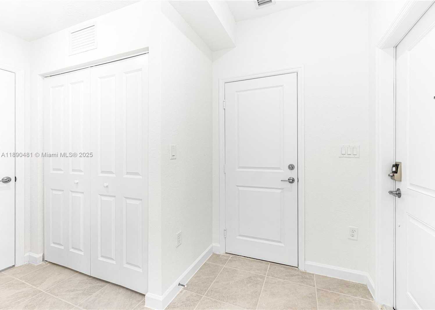 Small Image of 2232 SOUTH EAST 30TH ST #2, Homestead Number 3
