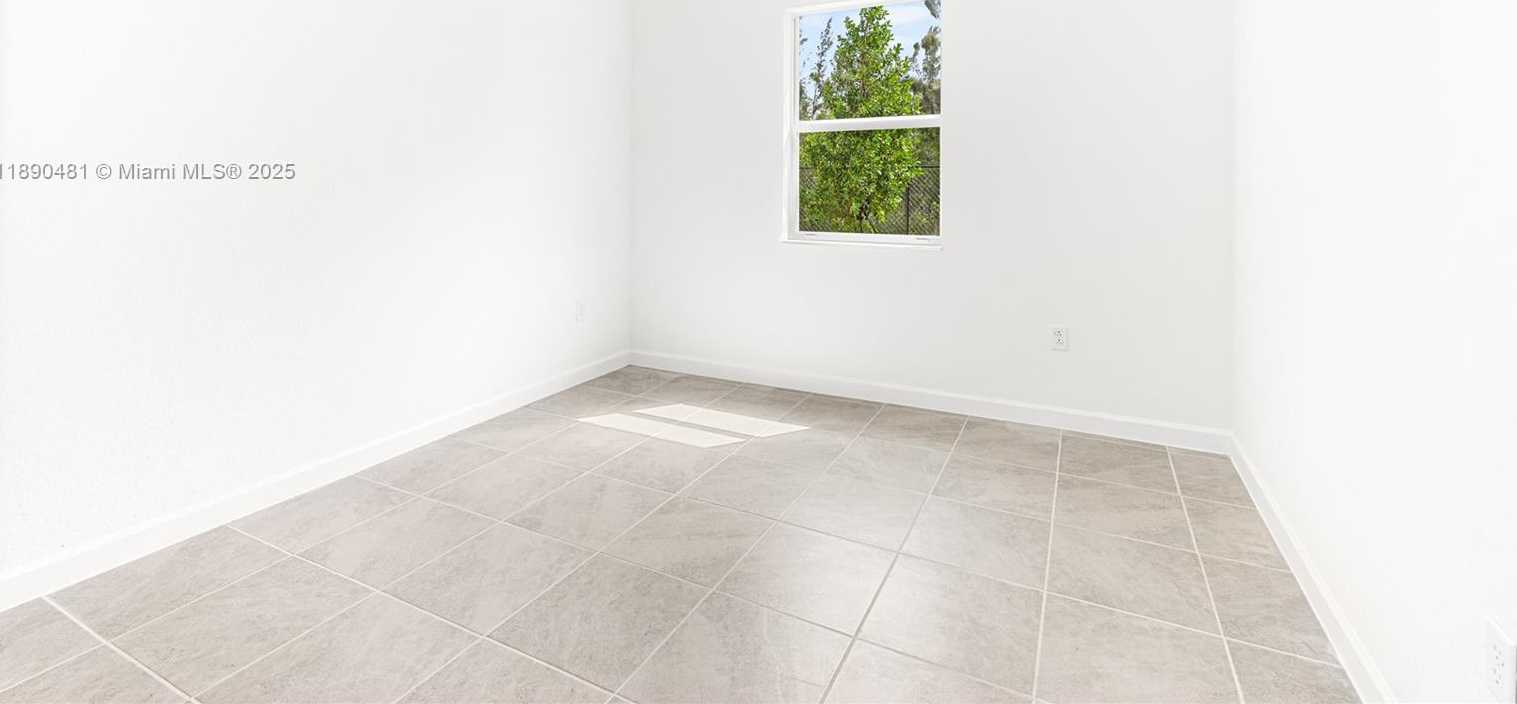 Small Image of 2232 SOUTH EAST 30TH ST #2, Homestead Number 8