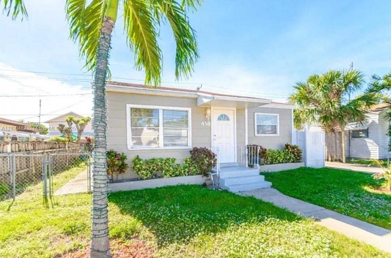 Small Image of 438 MALVERNE RD #1, West Palm Beach Number 2