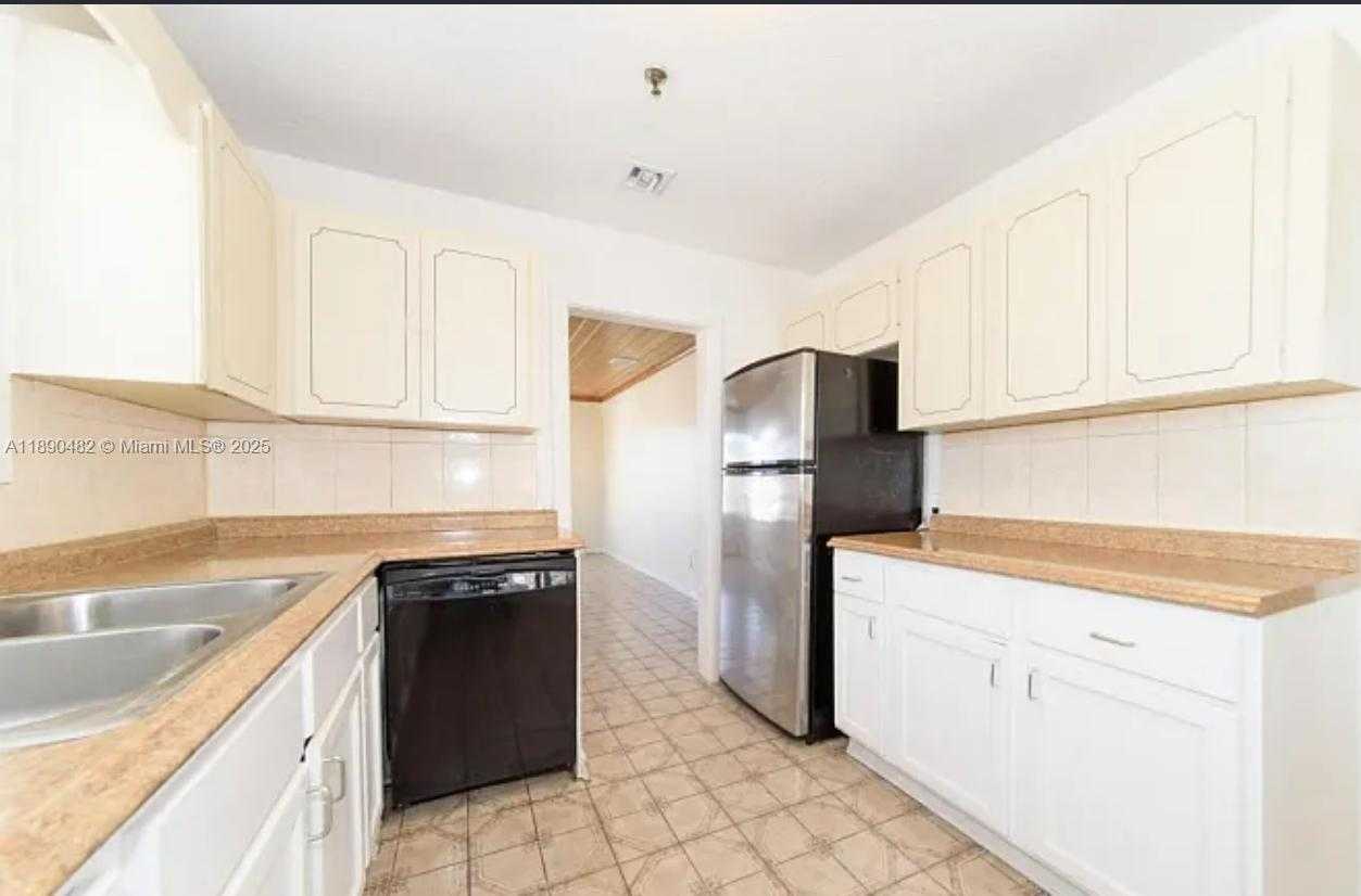 Small Image of 438 MALVERNE RD #1, West Palm Beach Number 4