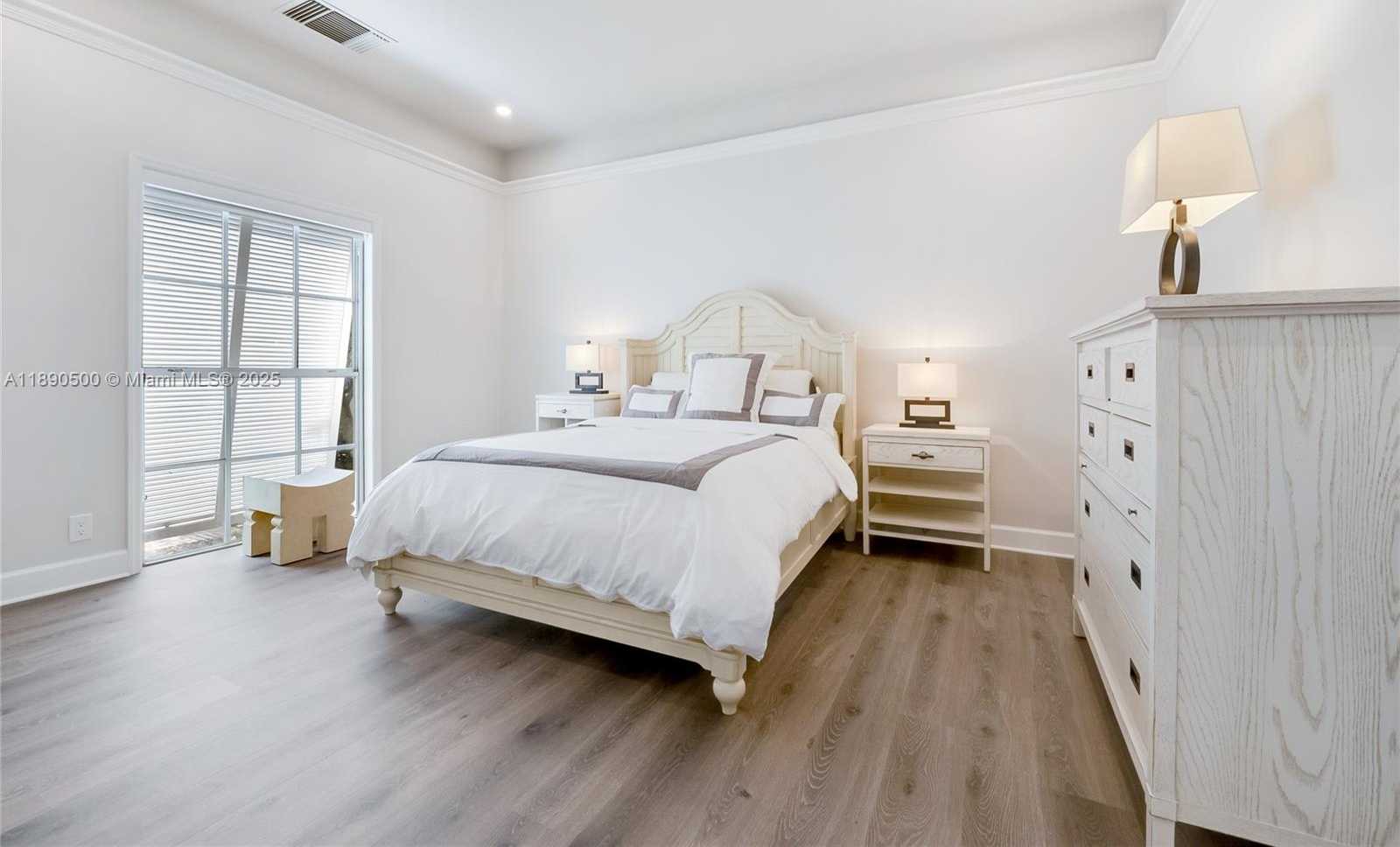 Small Image of 721 SAN BRUNO AVE, Coral Gables Number 17
