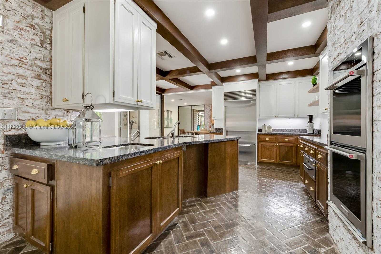 Small Image of 721 SAN BRUNO AVE, Coral Gables Number 8
