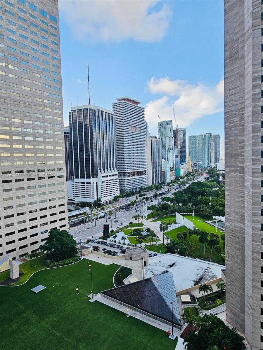 Small Image of 335 SOUTH BISCAYNE BLVD #2202, Miami Number 10