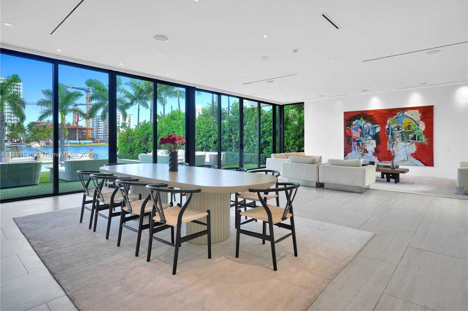 Small Image of 5501 PINE TREE DR, Miami Beach Number 10