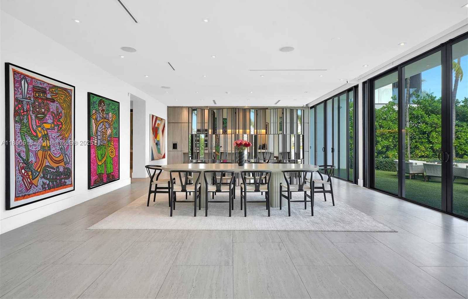 Small Image of 5501 PINE TREE DR, Miami Beach Number 11