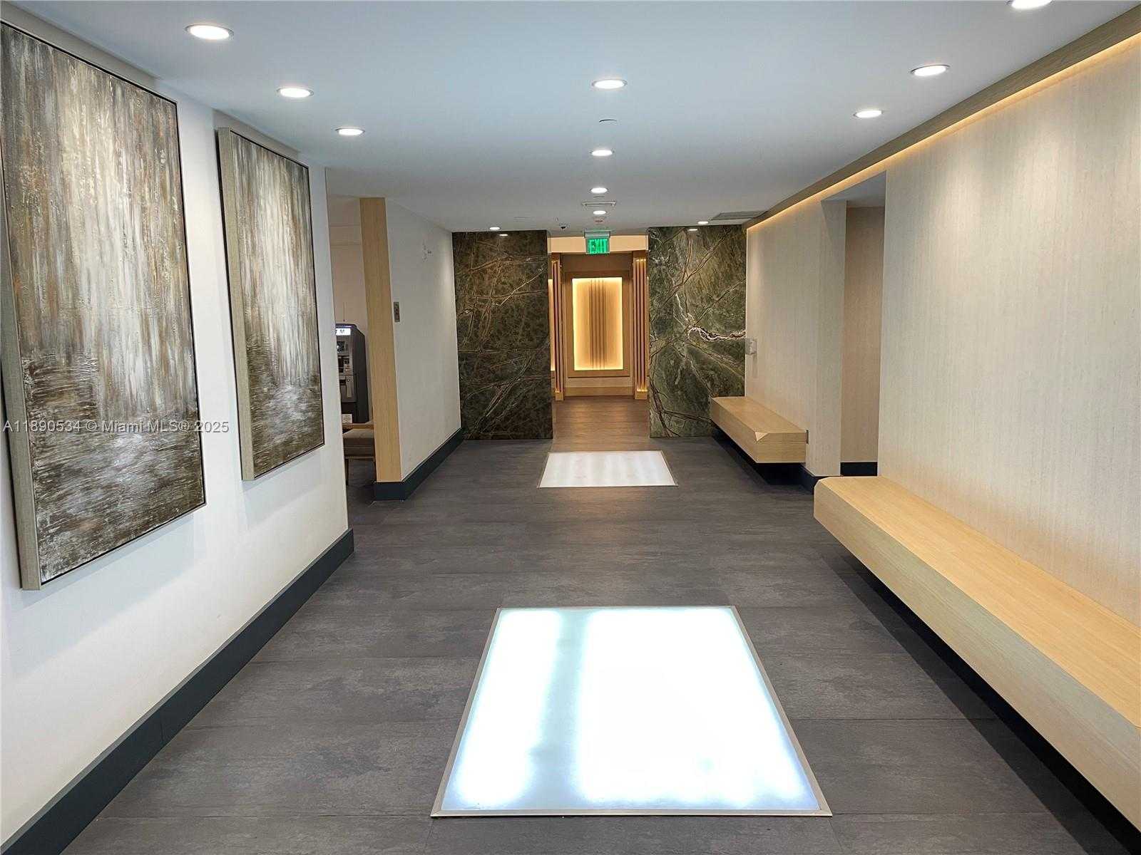 Small Image of 90 SOUTH WEST 3RD ST #1809, Miami Number 26