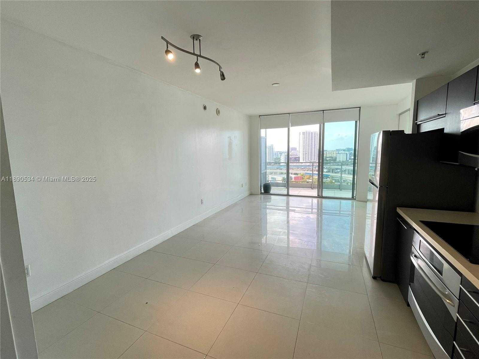 Small Image of 90 SOUTH WEST 3RD ST #1809, Miami Number 4