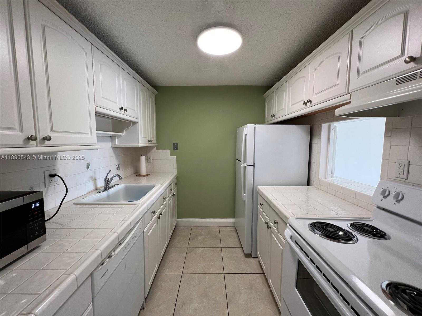 Small Image of 14415 NORTH KENDALL DR #407G, Miami Number 3