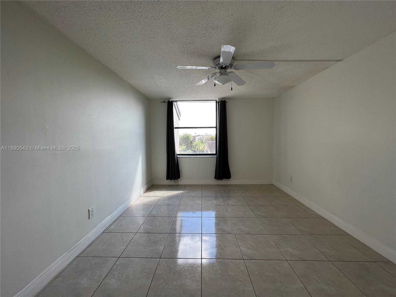 Small Image of 14415 NORTH KENDALL DR #407G, Miami Number 7