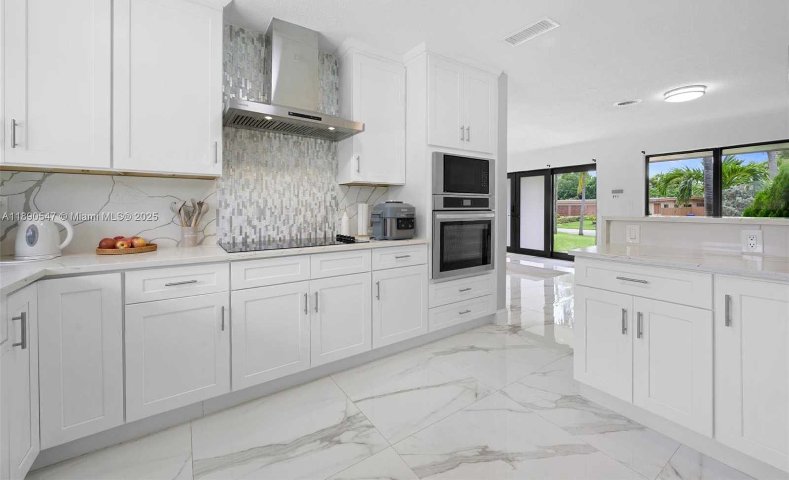 Small Image of 1951 NORTH EAST 187 TH DR, North Miami Beach Number 11