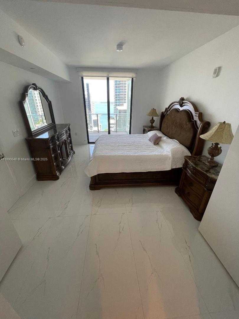 Small Image of 1010 BRICKELL AVE #2704, Miami Number 6