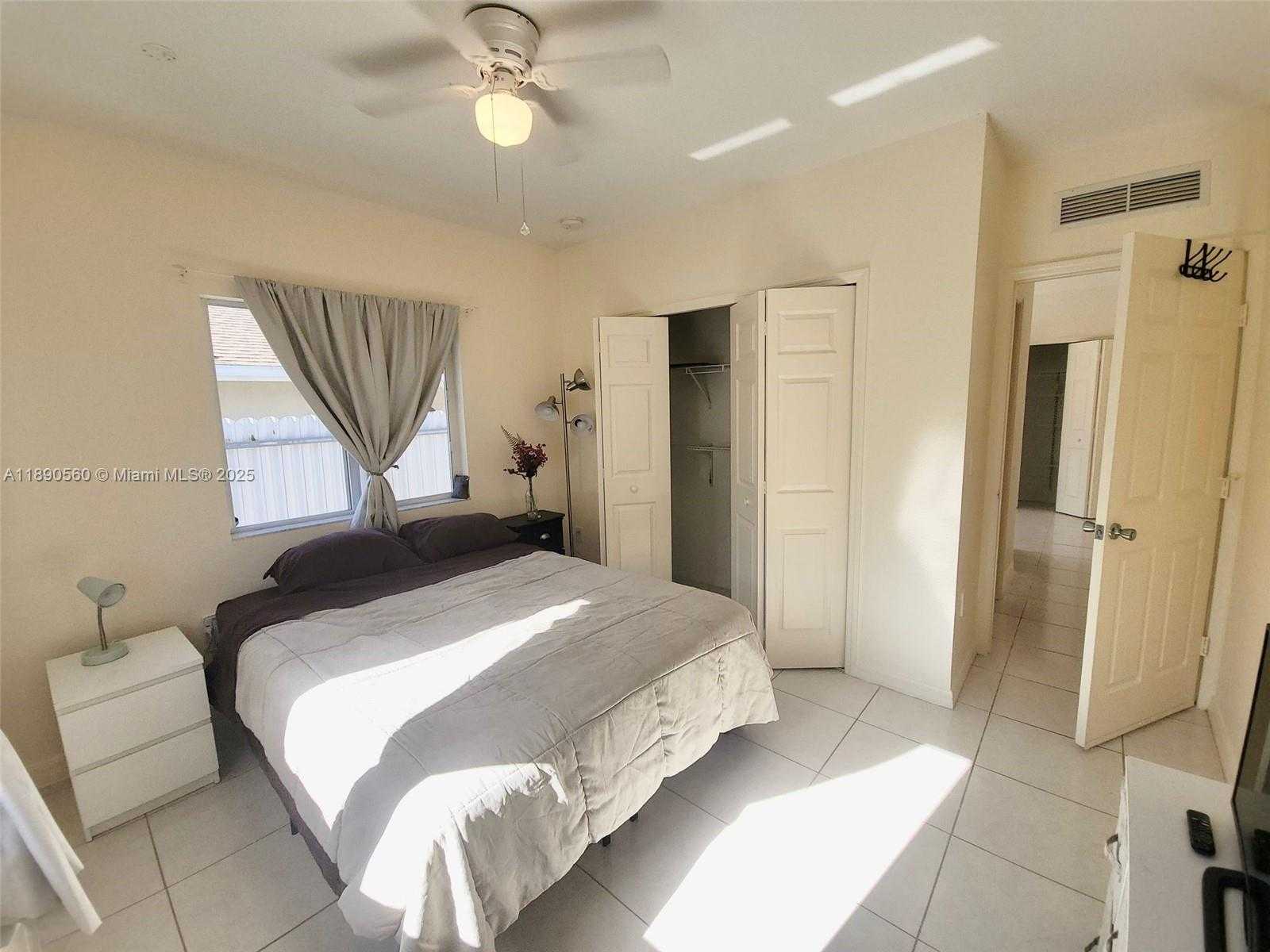 Small Image of 7941 NORTH WEST 14TH PL #7941, Miami Number 4