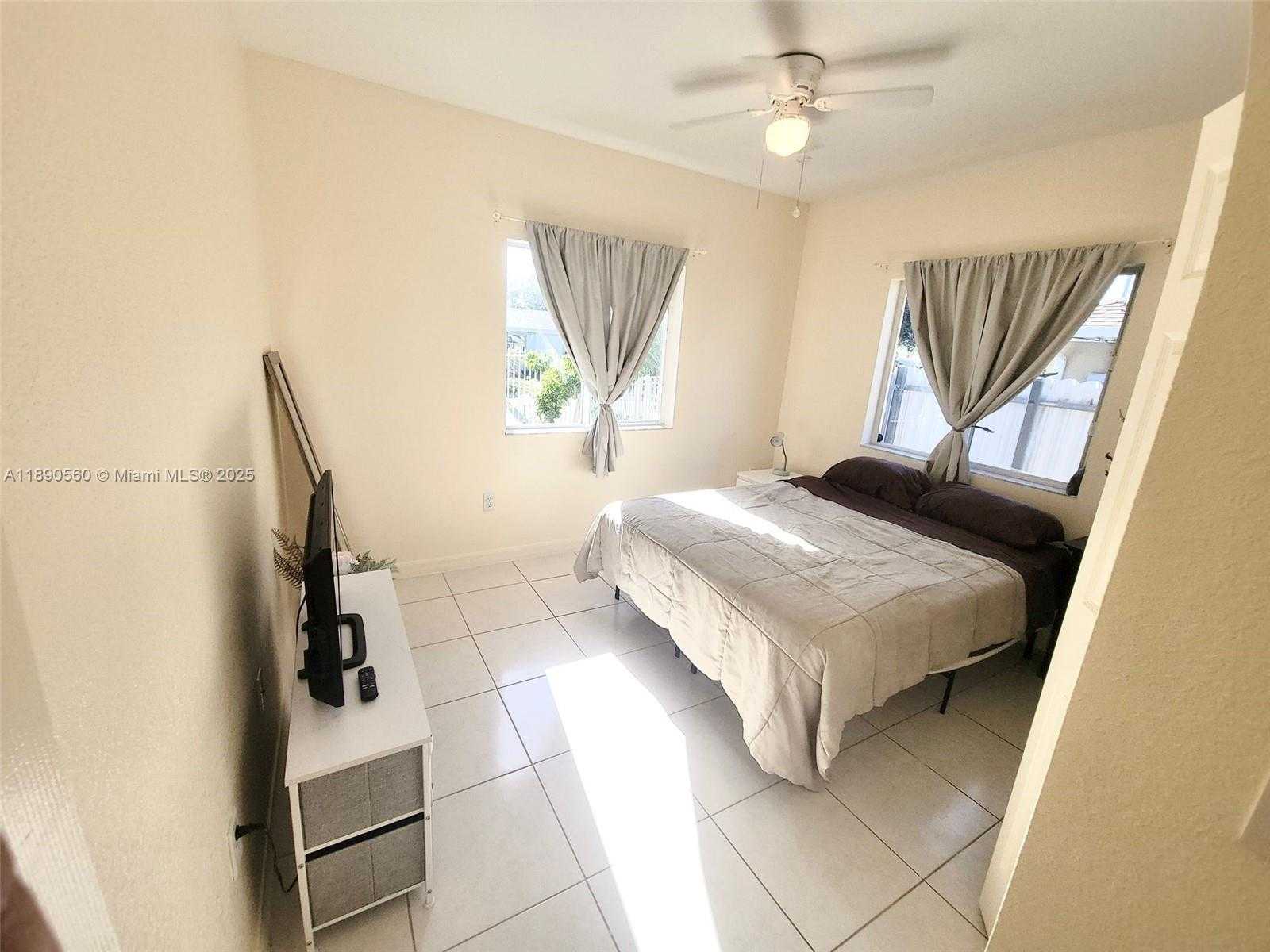 Small Image of 7941 NORTH WEST 14TH PL #7941, Miami Number 5