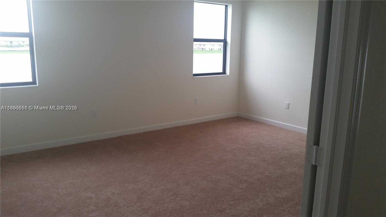 Small Image of 3430 WEST 103RD TER, Hialeah Number 9