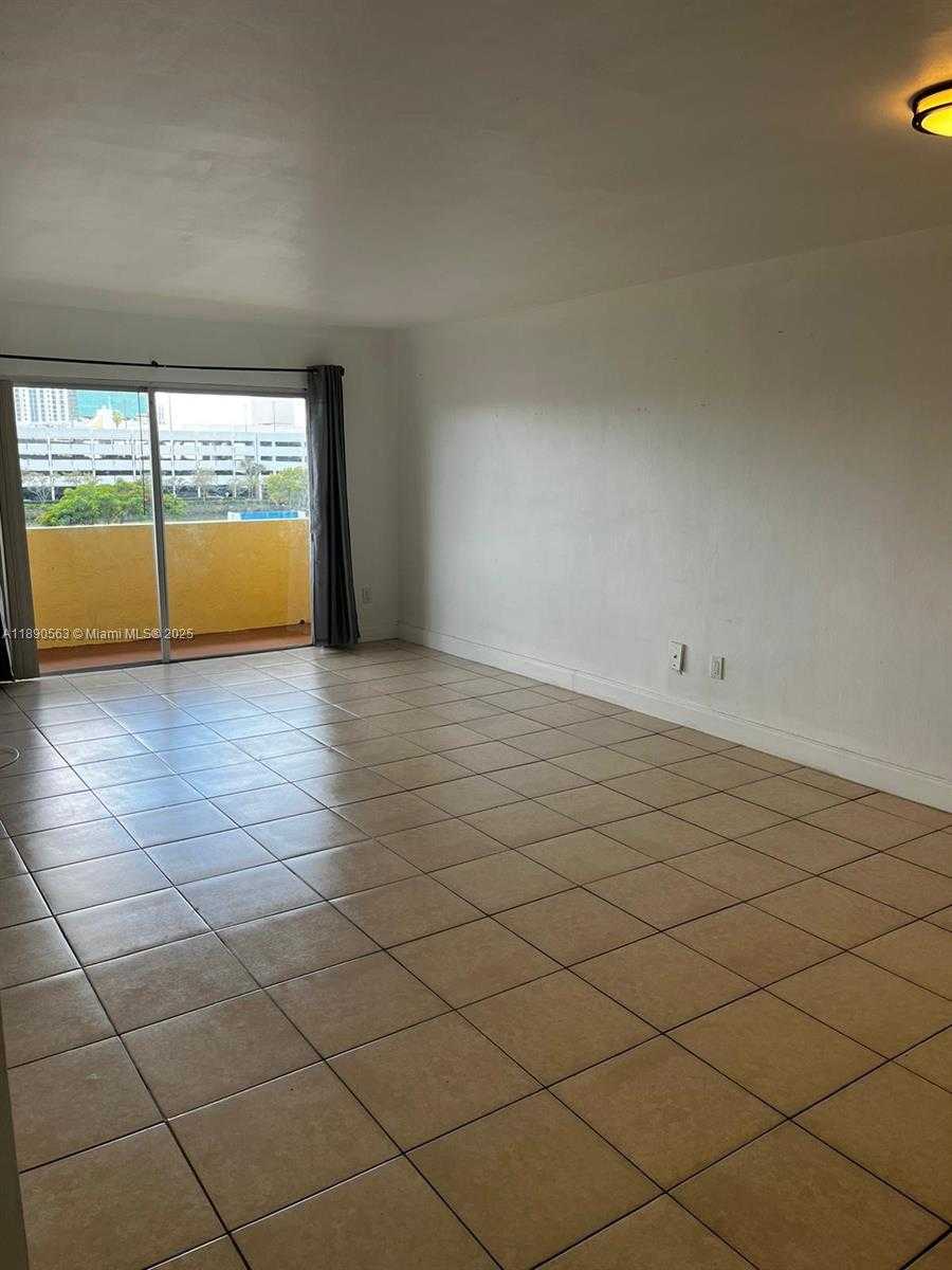 Small Image of 7410 SOUTH WEST 82ND ST #K411, Miami Number 3