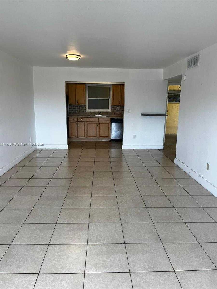 Small Image of 7410 SOUTH WEST 82ND ST #K411, Miami Number 4