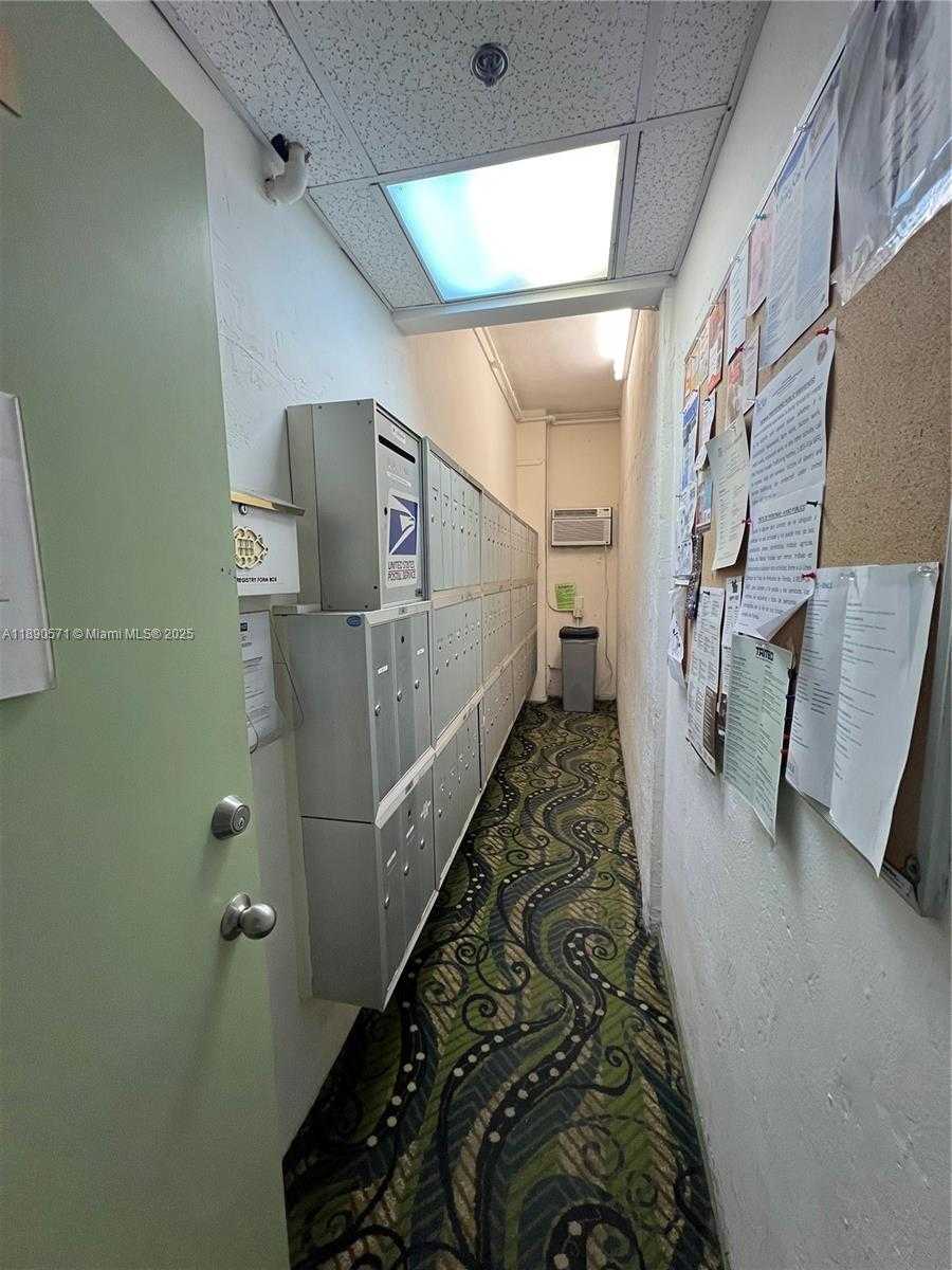 Small Image of 255 WEST 24TH ST #405, Miami Beach Number 5