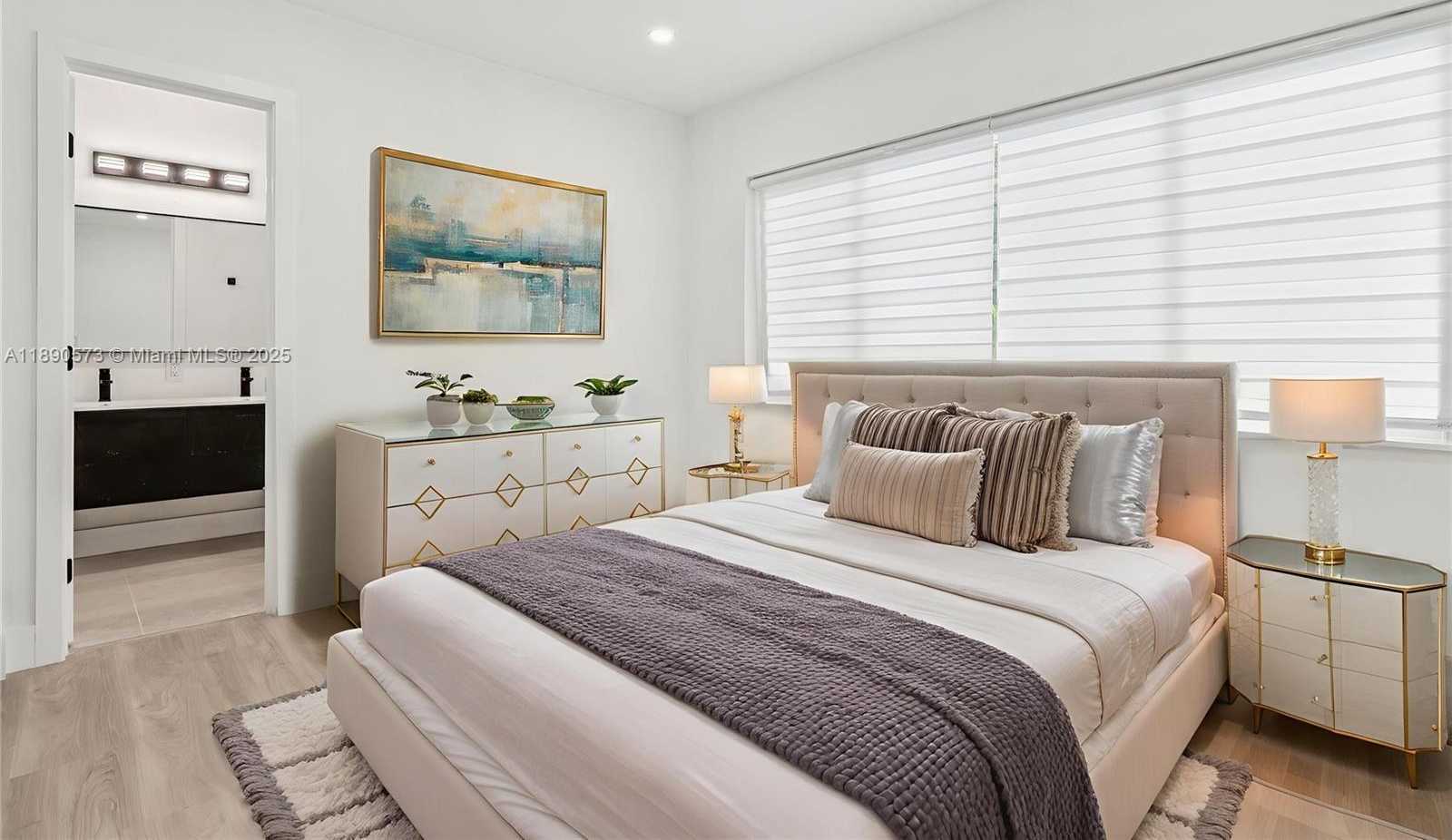 Small Image of 2550 ADAMS ST, Hollywood Number 13