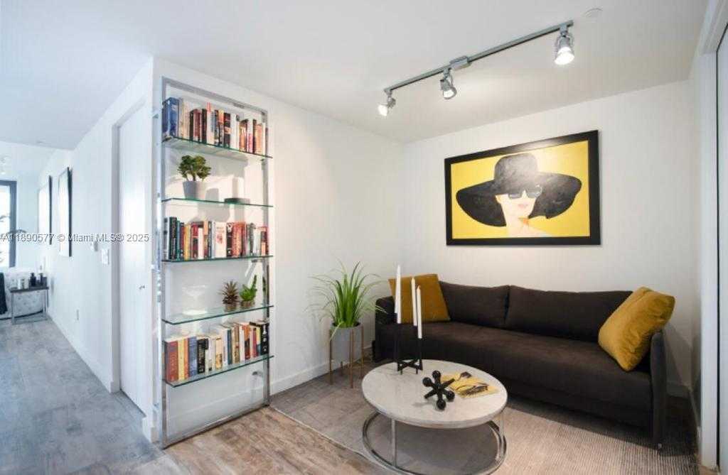 Small Image of 650 NORTH EAST 32 STREET #3207, Miami Number 6